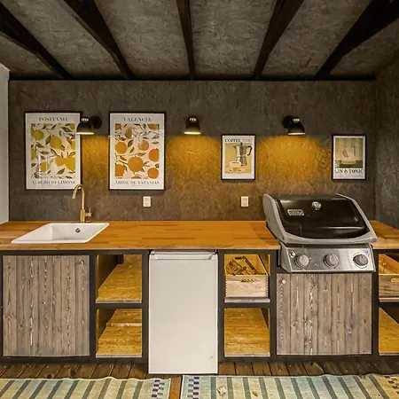 Holiday home Amazing In With Kitchen